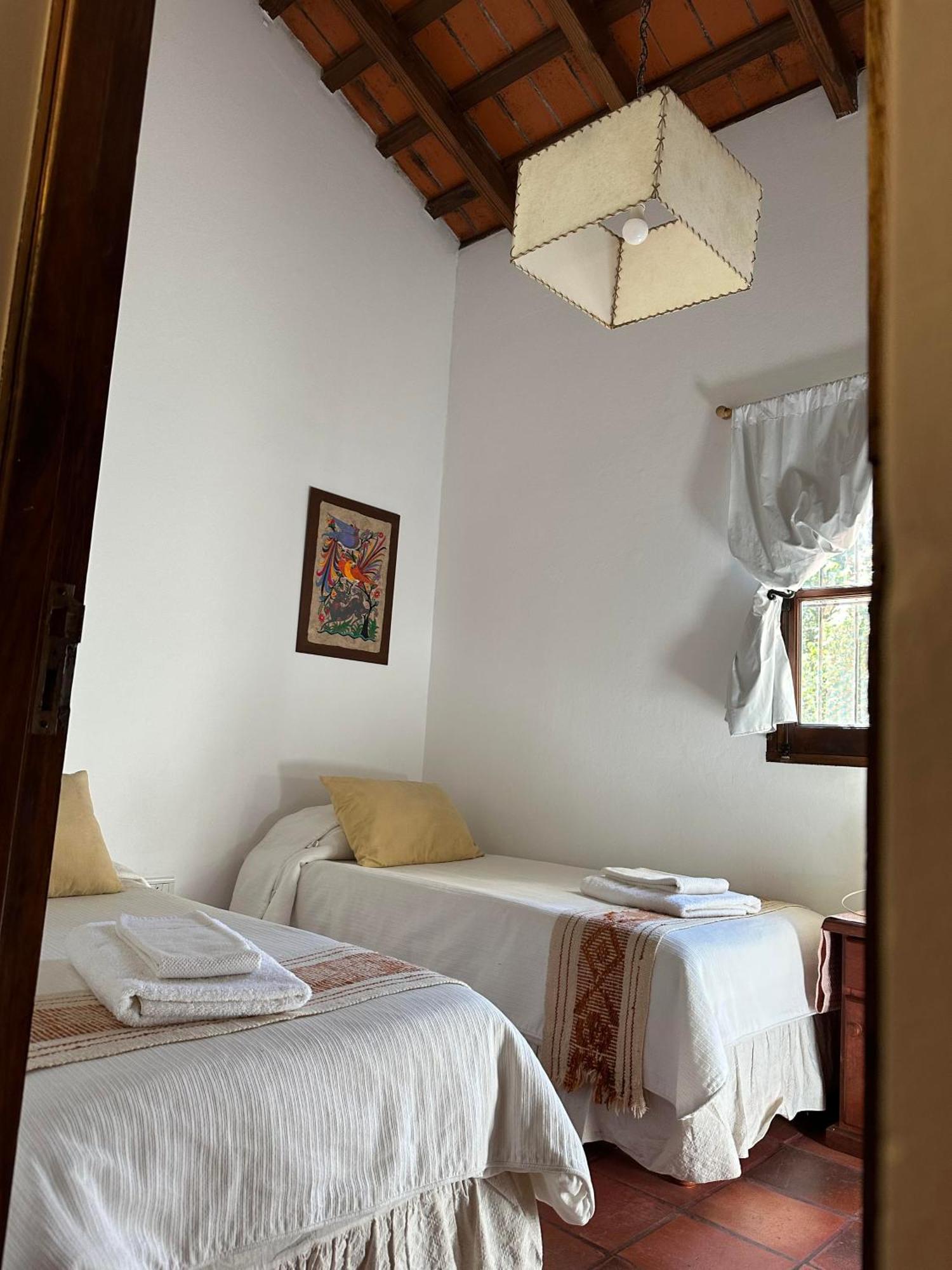 Hotel Torrontes Сан-Лоренсо Номер фото